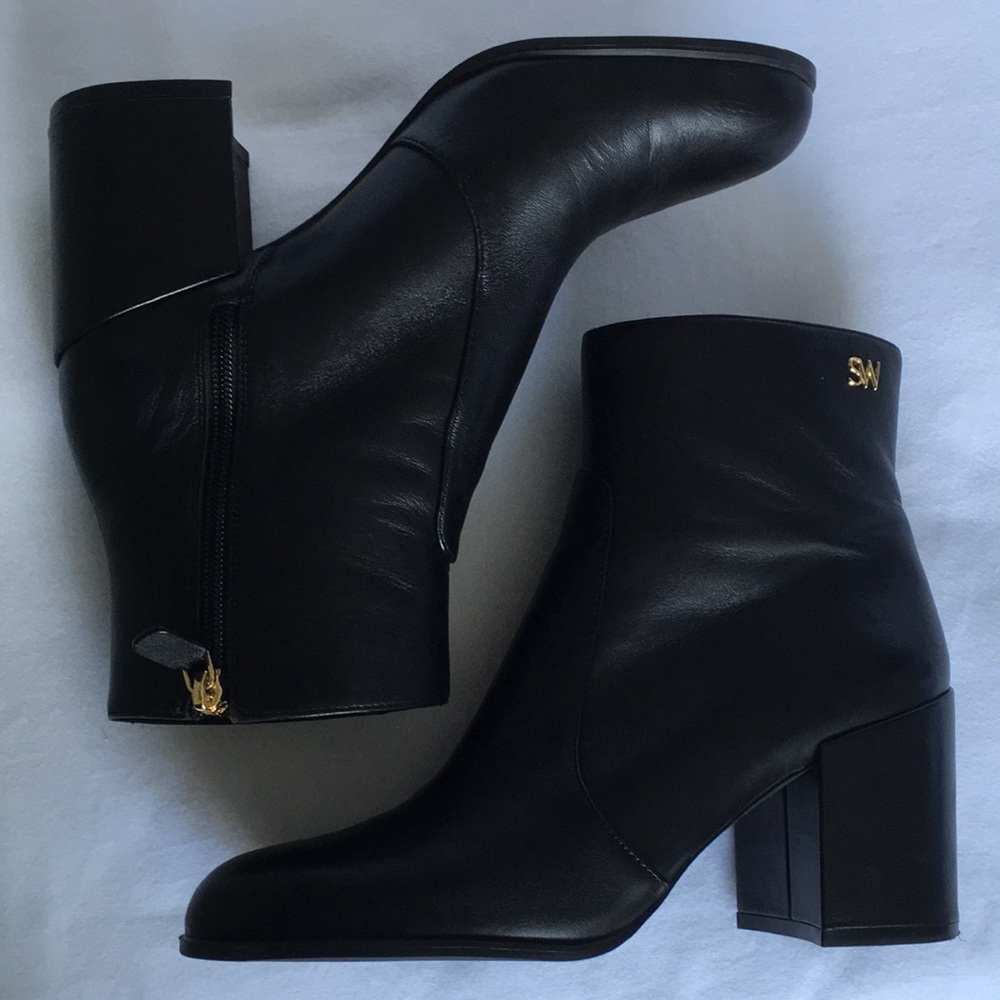 Stuart Weitzman Quinn Black Leather Booties,  Size 8.5/39
